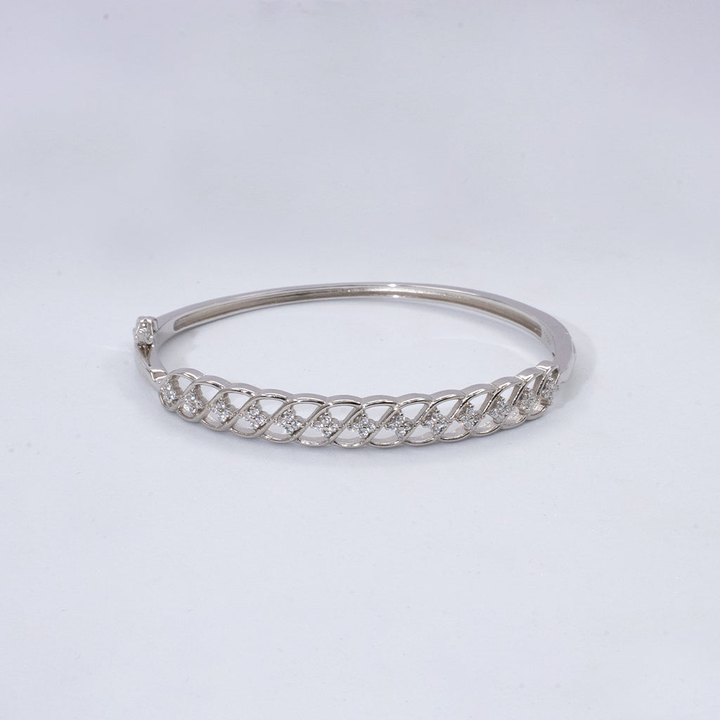 Silver Bracelet With Sparkling Radiant Diamonds