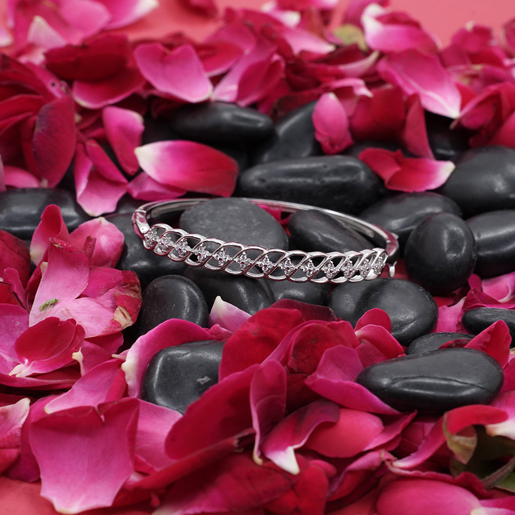 Silver Bracelet With Sparkling Radiant Diamonds