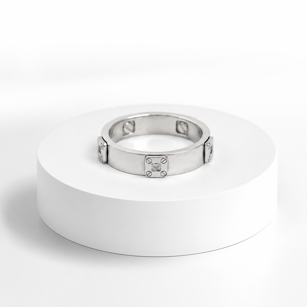 Minimal Diamond Band