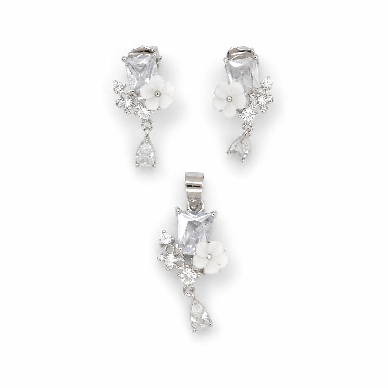 Emerald Ice Pendant Set