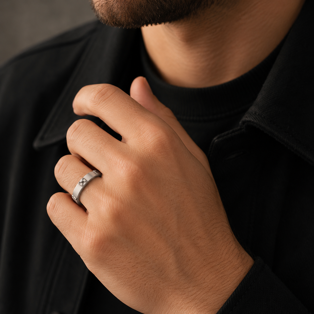 Minimal Diamond Band