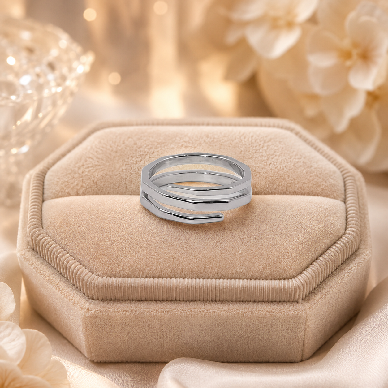 Spira Silver Ring