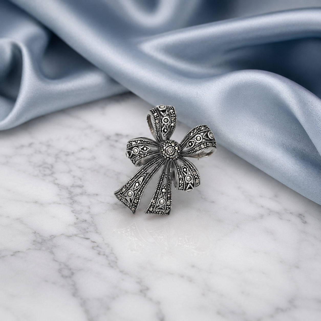 Bowelle Silver Brooch