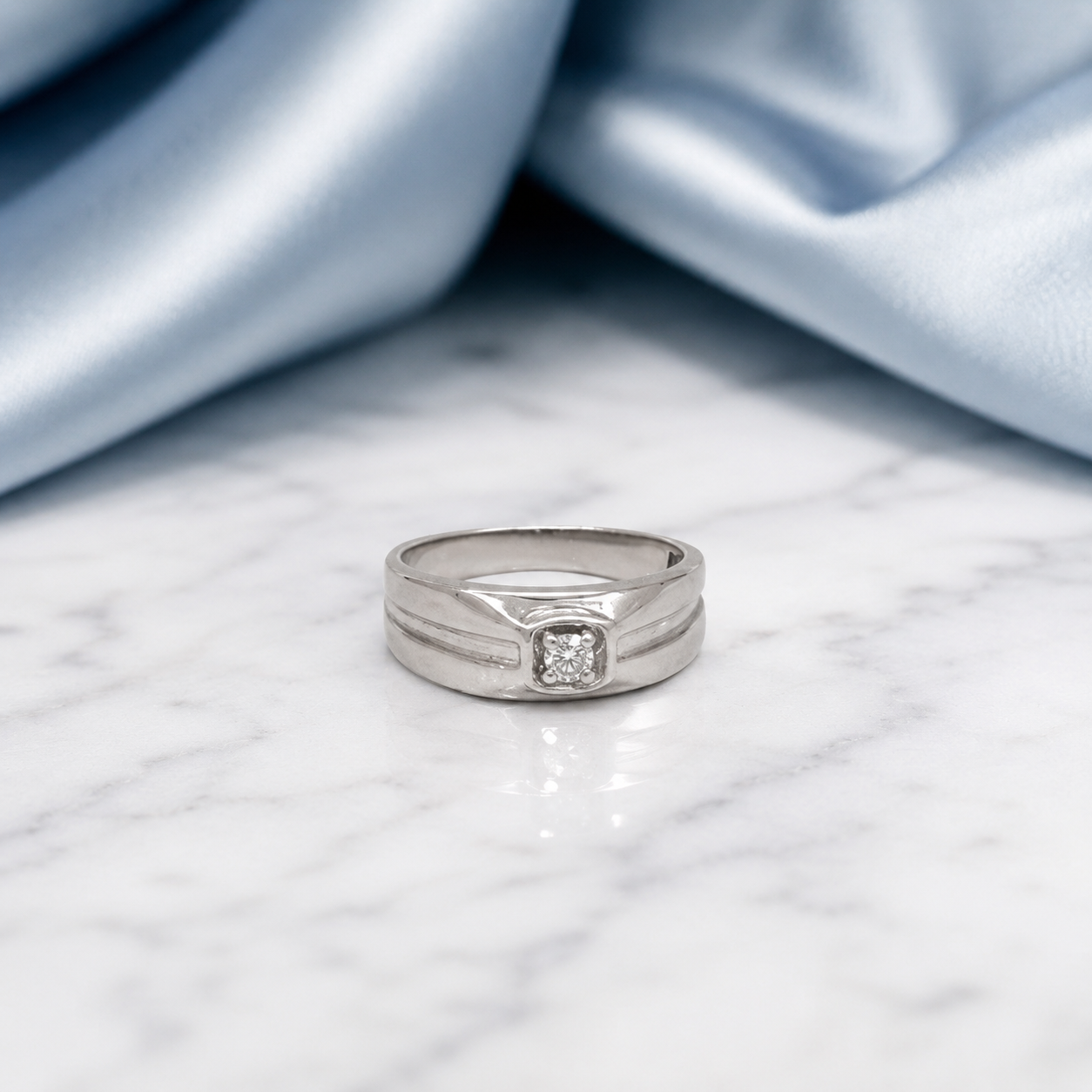 Single Diamond Band
