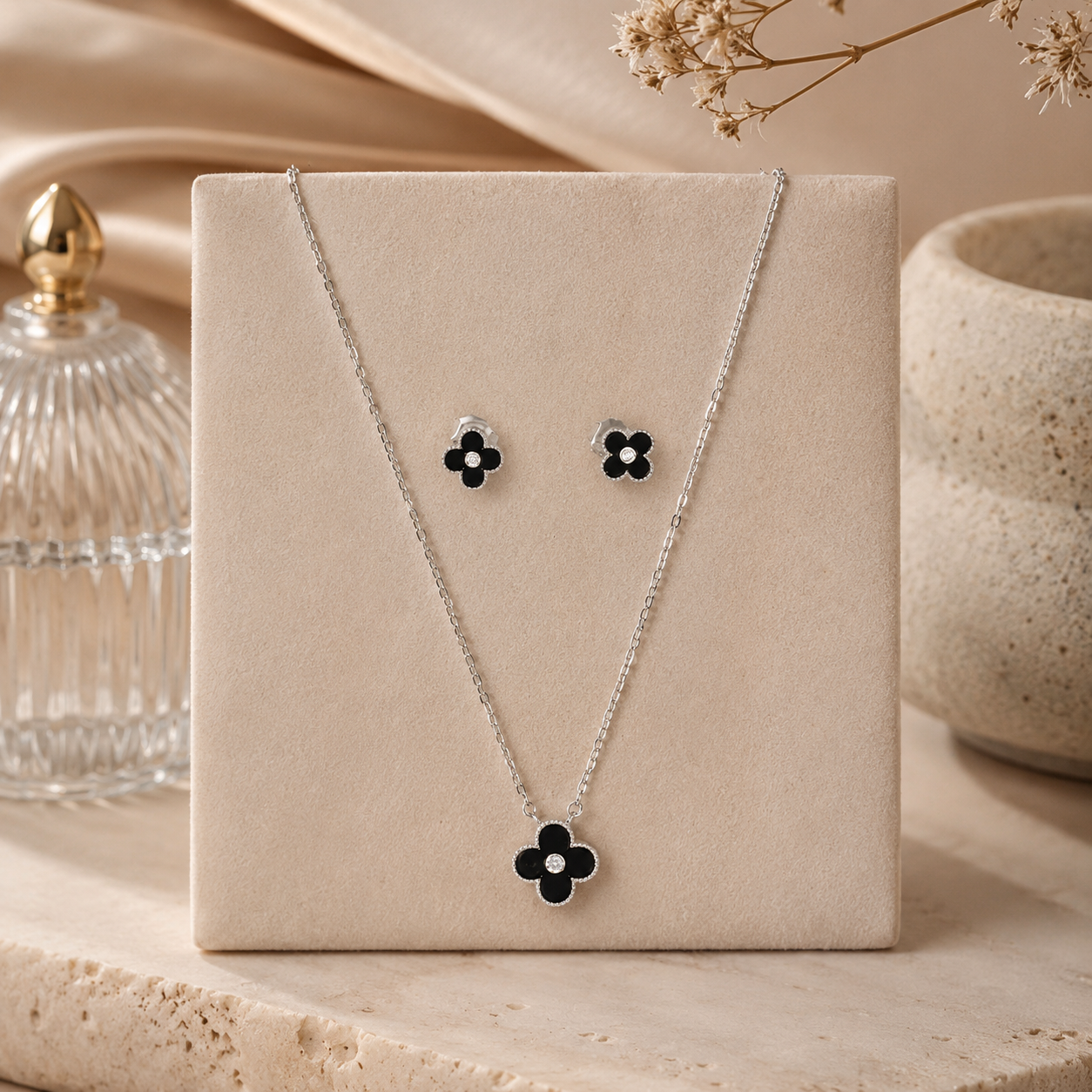Midnight Floral Pendant Set
