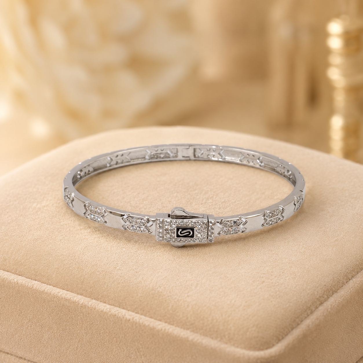 Lumina Crest Bracelet