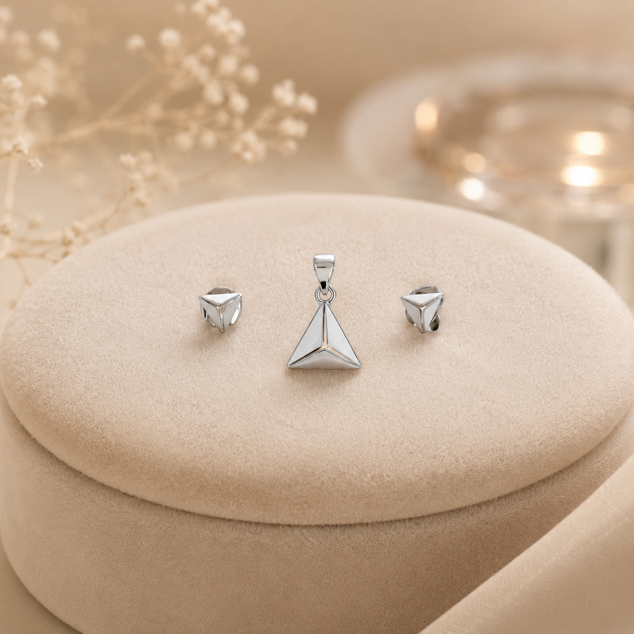 Tria Sleek Pendant Set