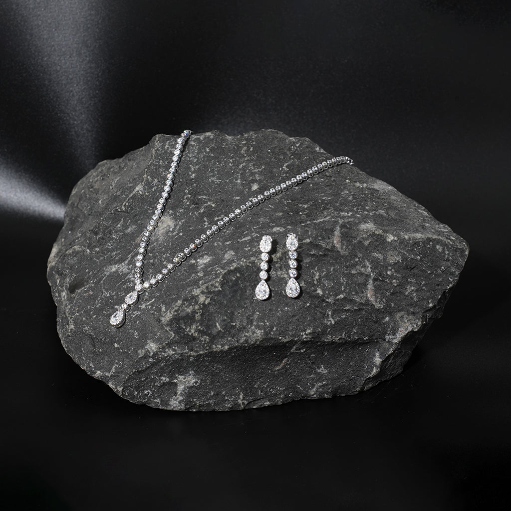 Delicate Silver Diamond Necklace