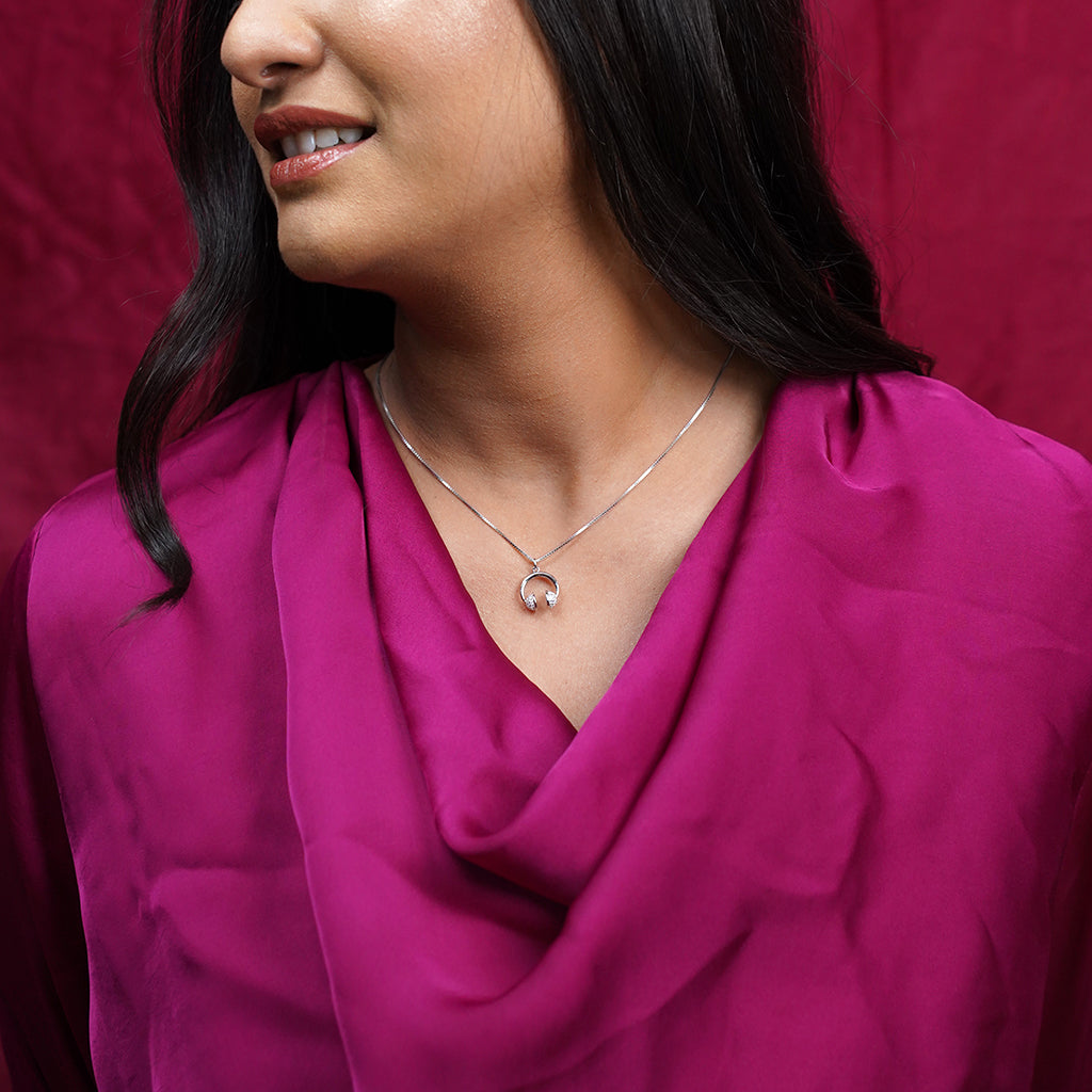 Silver Headphones Shaped Pendant