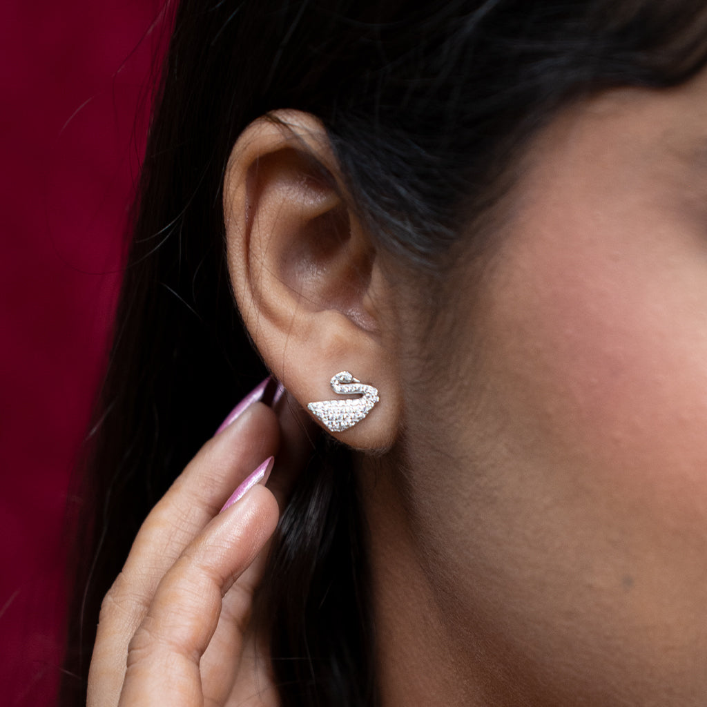 Swan Shaped Silver Pendant Set