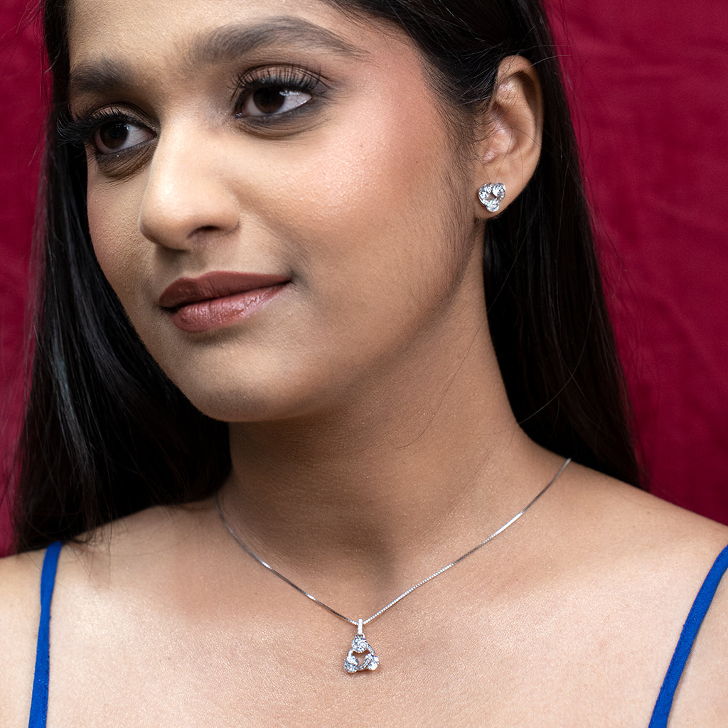 Round Cut Diamonds Studded in Silver Pendant Set