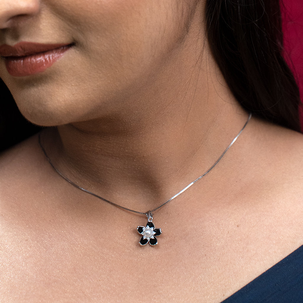 Silver Flower Designed Pendant Set with Black Stones