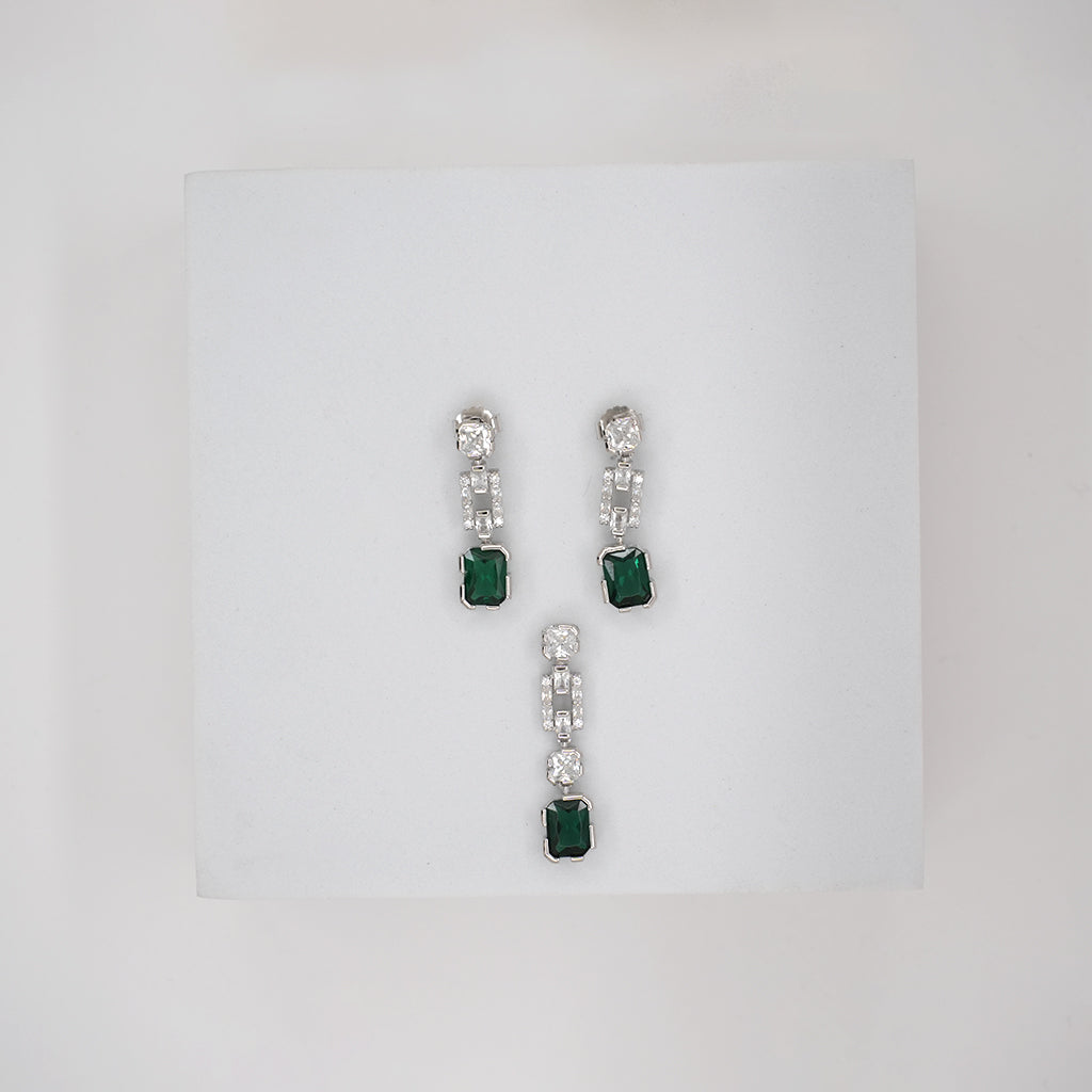 Silver Pendant Set With Emerald Stones
