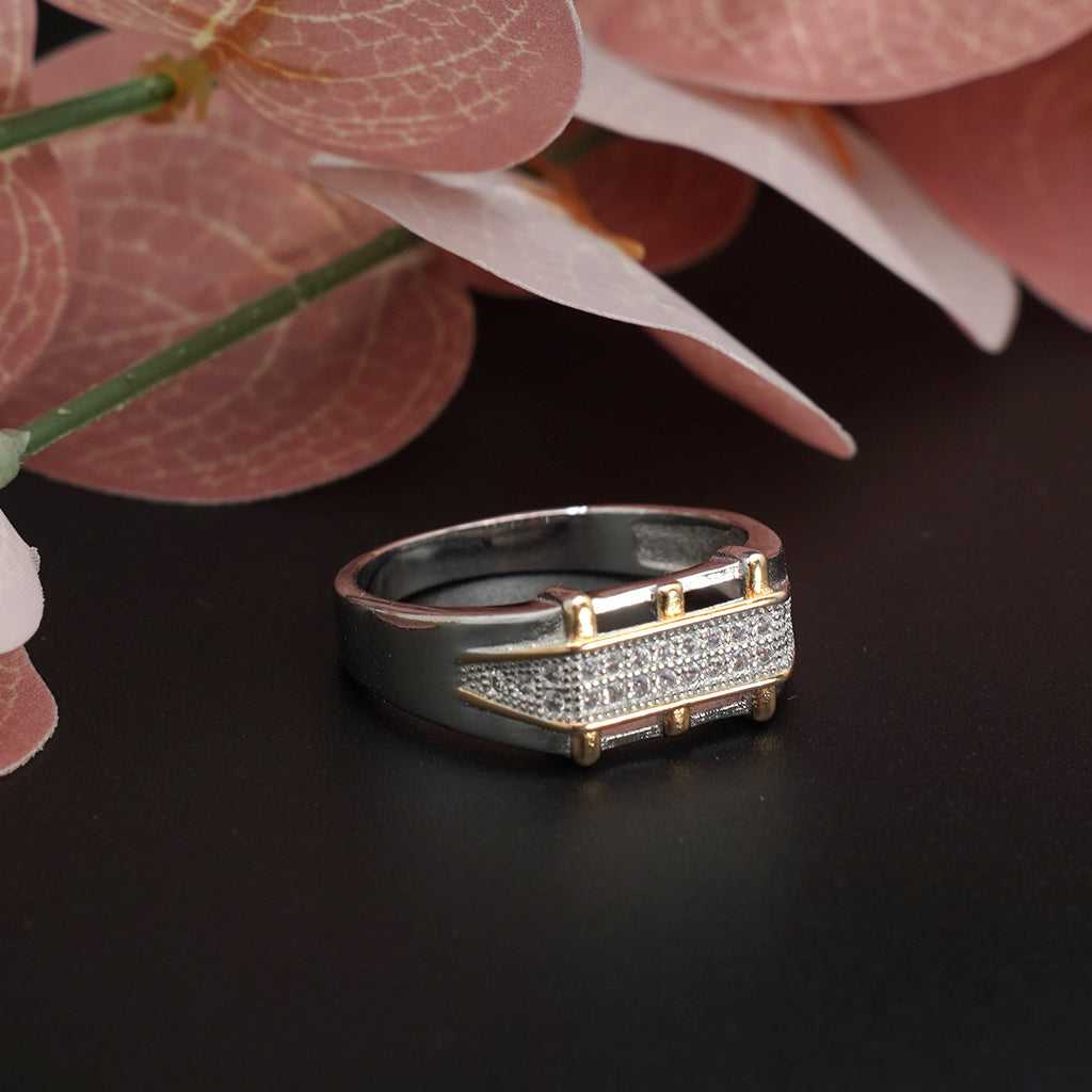 Silver Ring featuring a Minimal Gold Polish