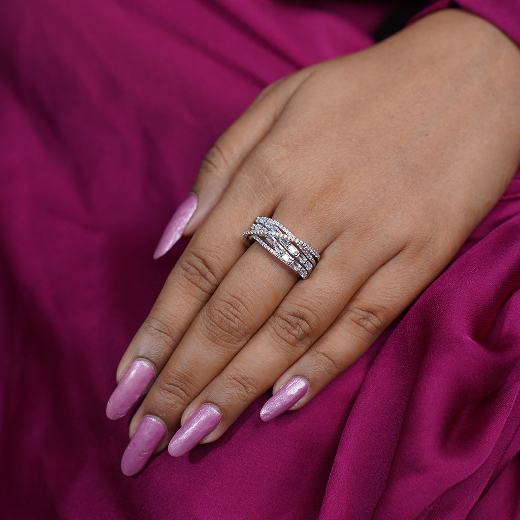 Silver Ring featuring Sleek Baguette & Round Diamonds