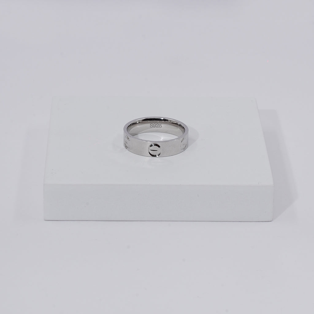 Elegant & Minimal Designed Silver Band