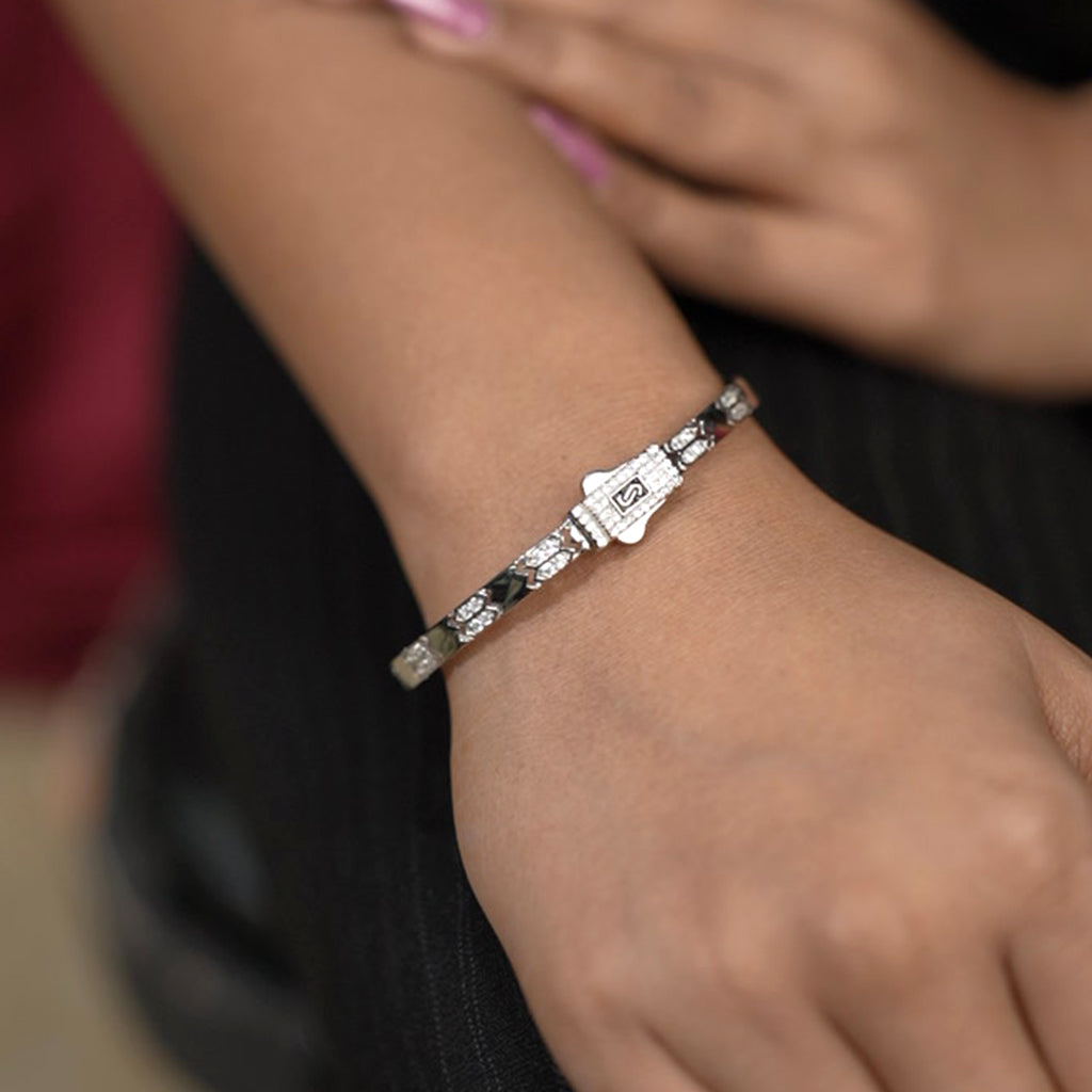 Silver Bracelet Encrusted With Dazzling Diamonds