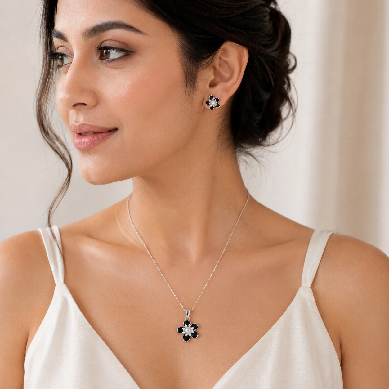 Onyx Flower Pendant Set