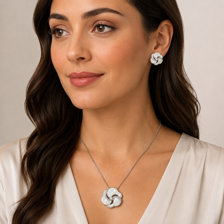 White Bloom Pendant Set