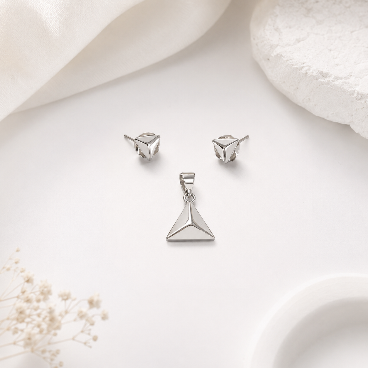 Tria Sleek Pendant Set