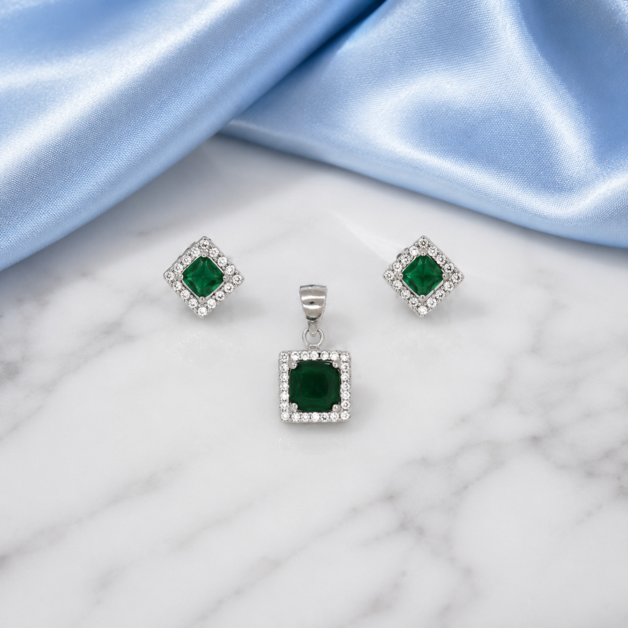 Princess Spark Pendant Set