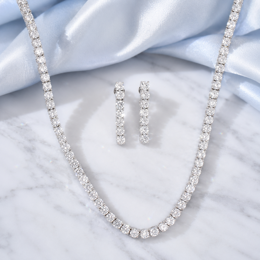 Solitaire Grace Necklace
