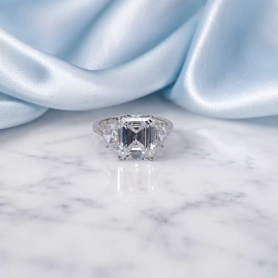 Emerald Crown Ring
