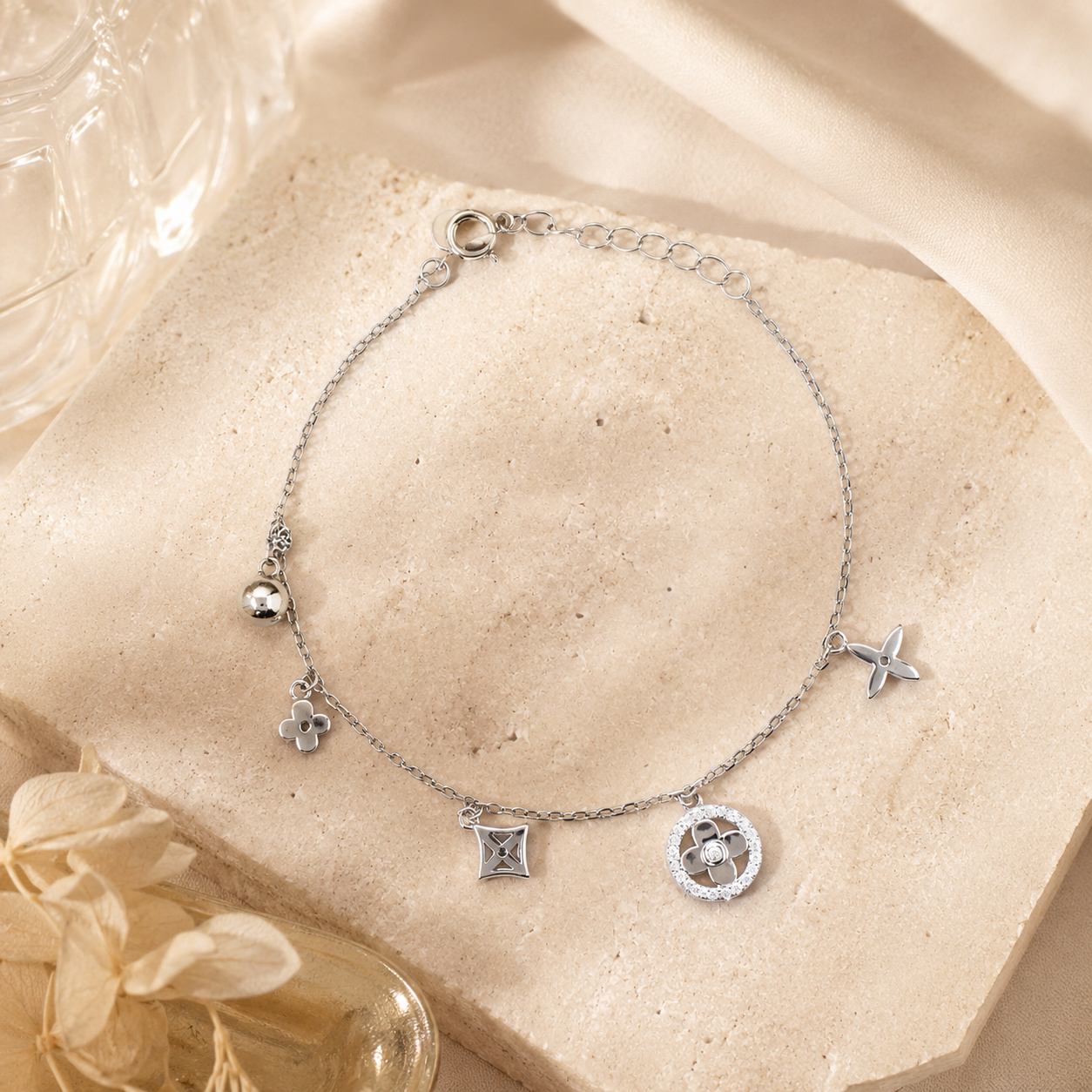 Charm Tale Bracelet