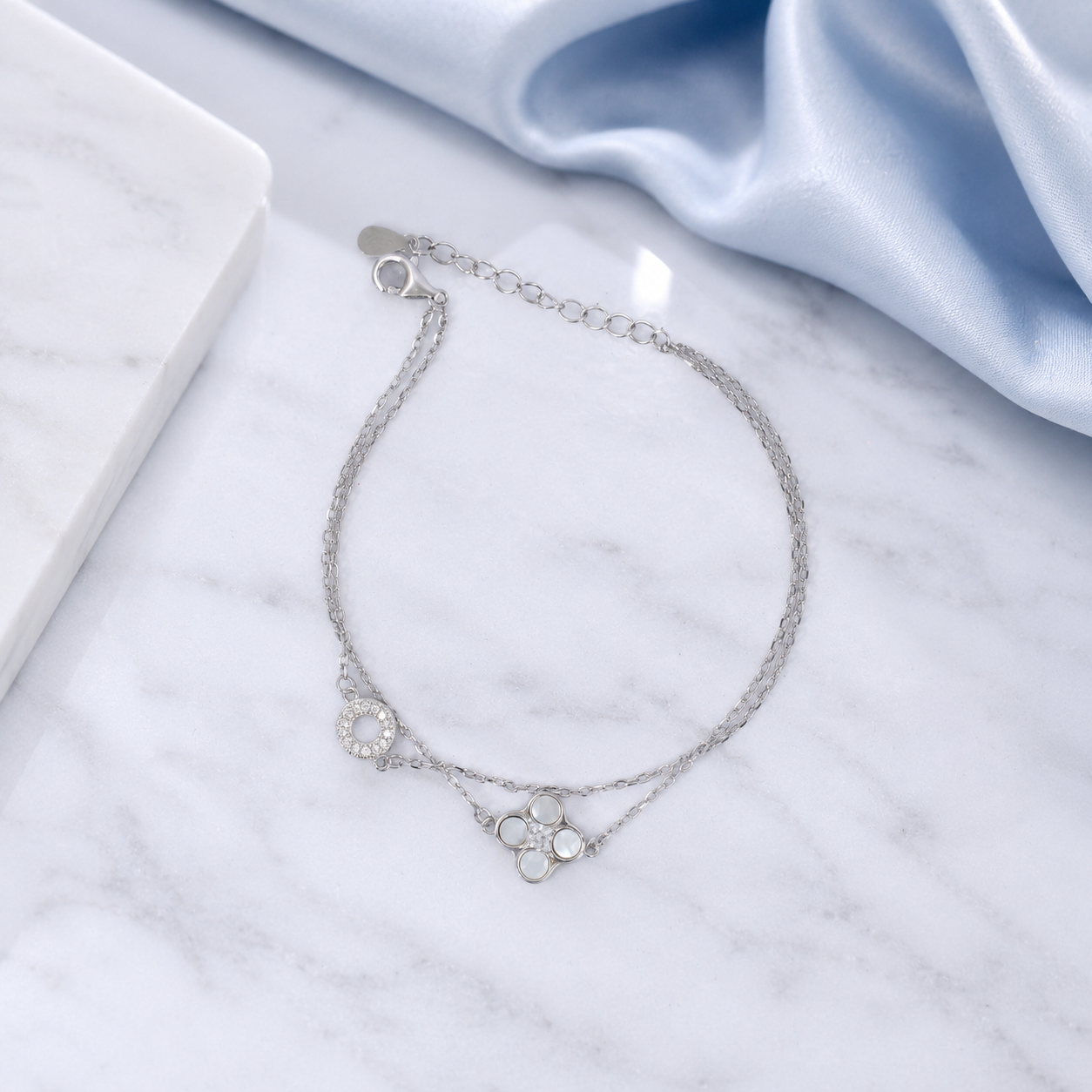 Clove Shaped Silver Bracelet With Mother Of Pearl