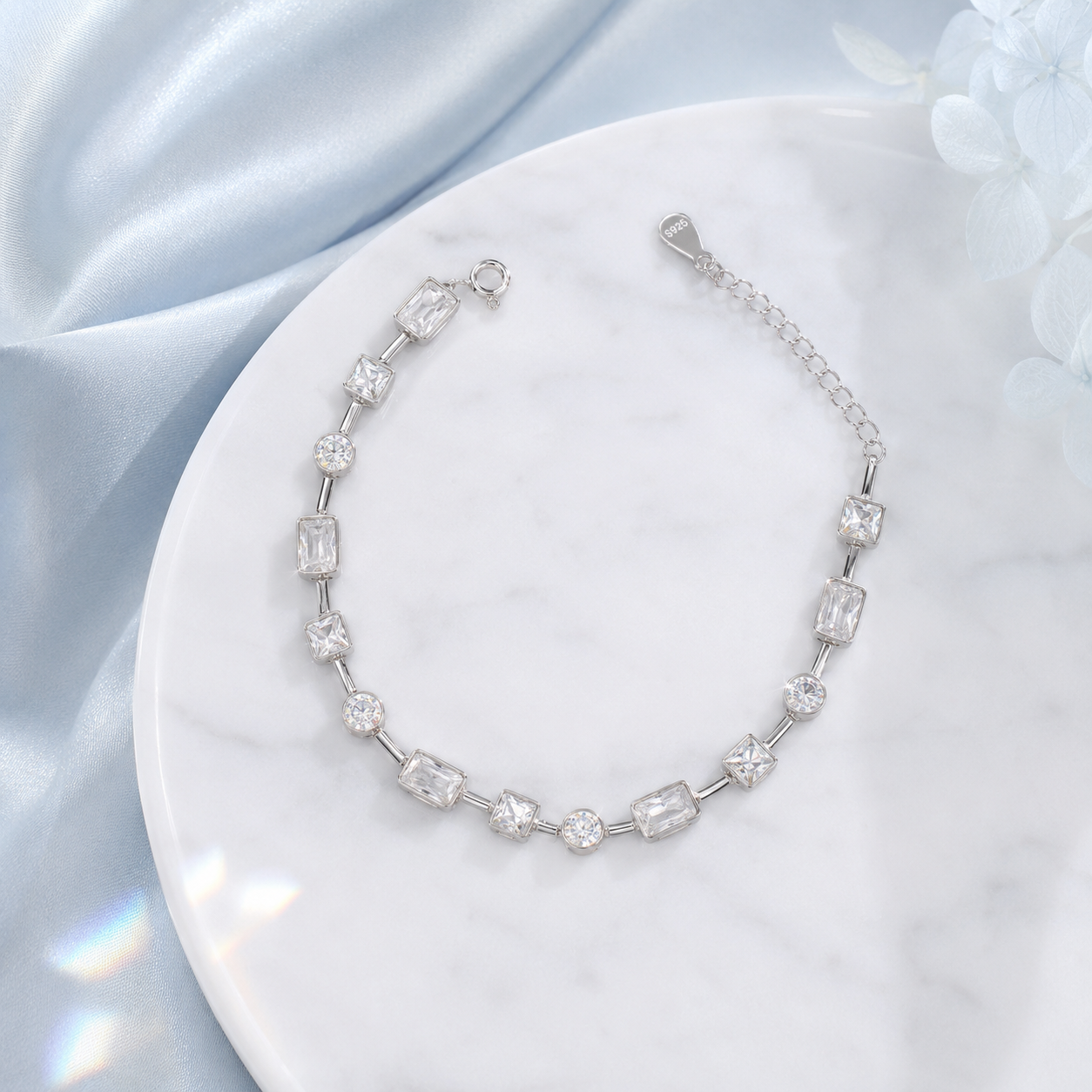 Sleek Rectangular Designed Silver Bracelet Adorned With Round Diamonds