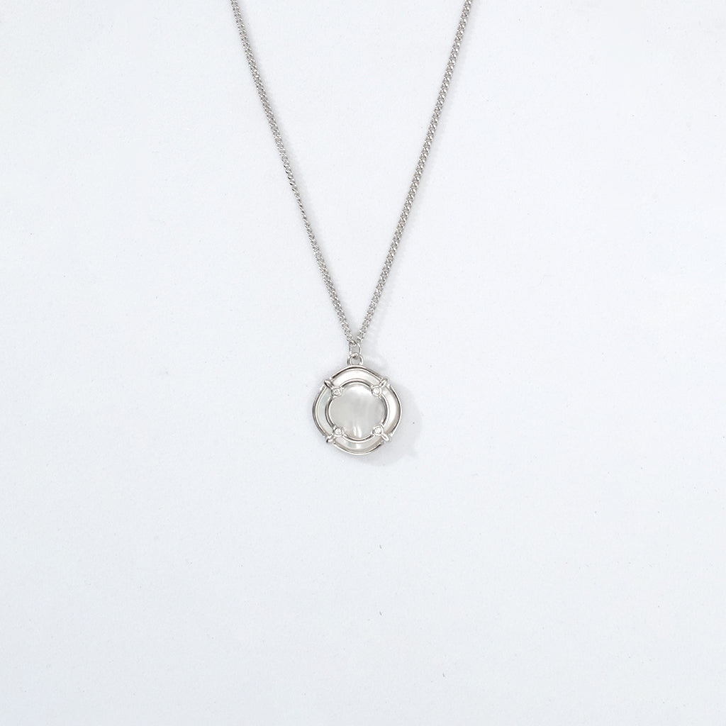 Silver Pendant With the Elegance of Nature