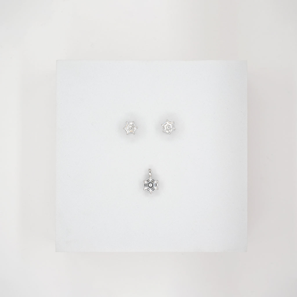 Solitaire Diamond Silver Pendant Set