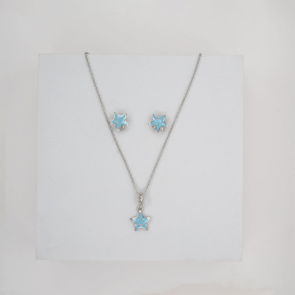 Stunning Silver Pendant Set