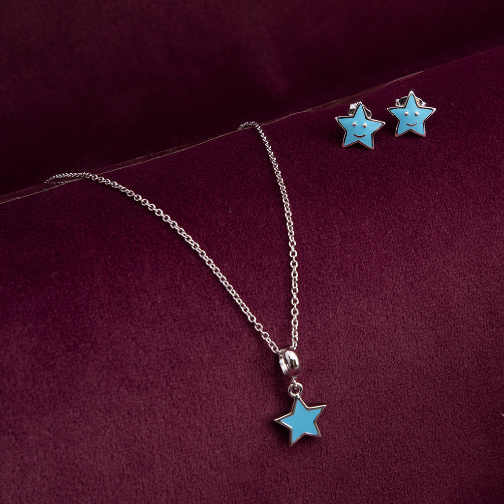 Stunning Silver Pendant Set