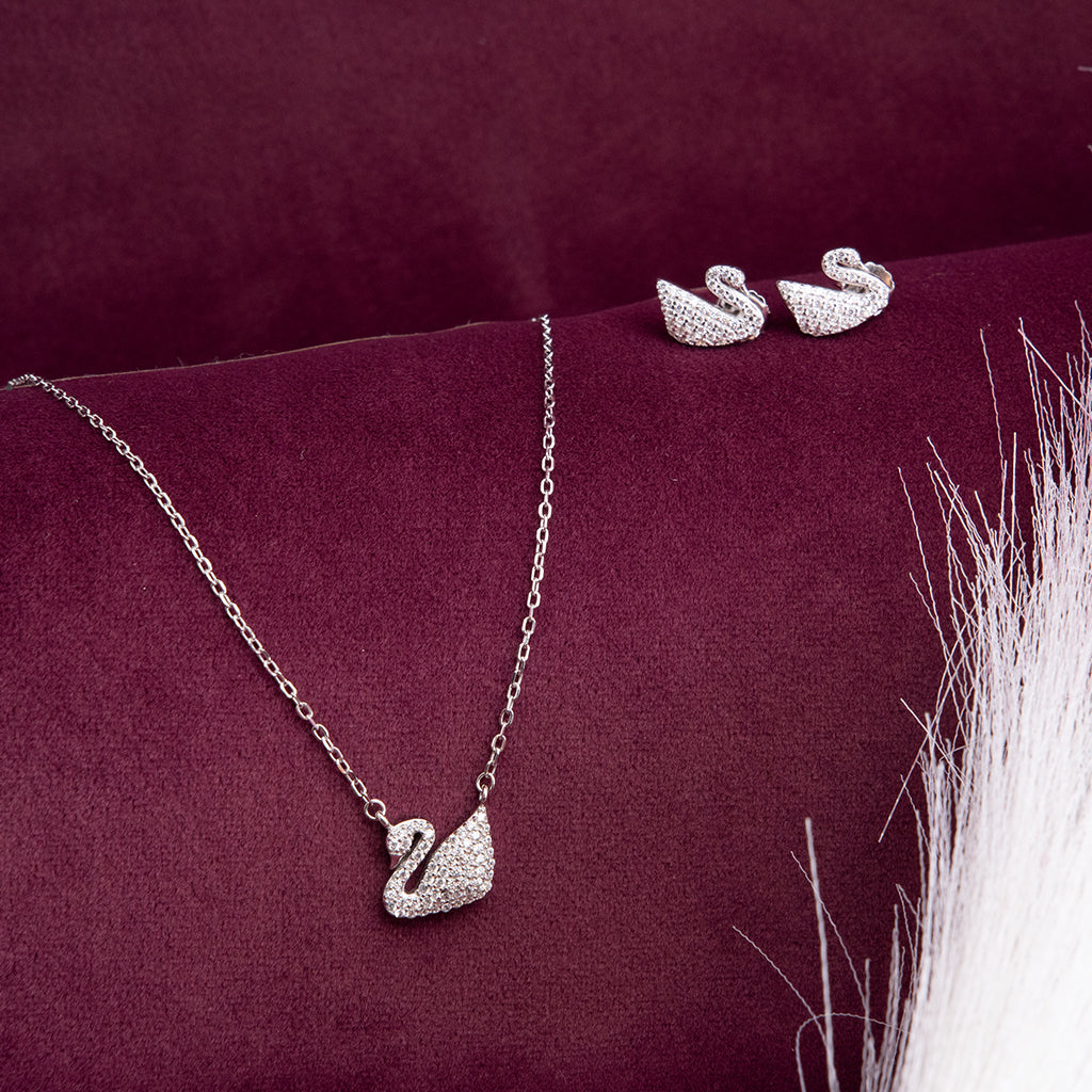 Swan Shaped Silver Pendant Set