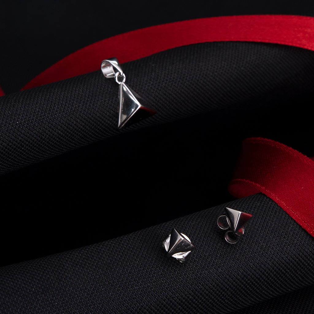Sleek Trianglw Shaped Silver Pendant Set