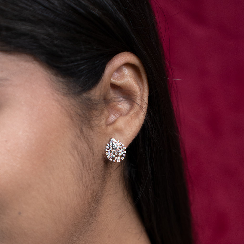 Classic Silver Pendant Set with Round Cut Diamonds