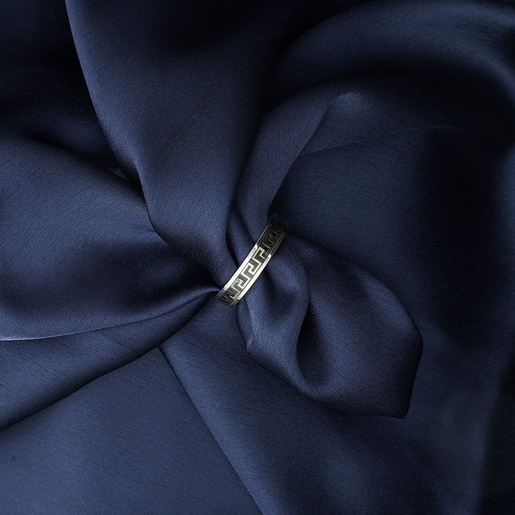 Silver Ring With Sleek & Subtle Design